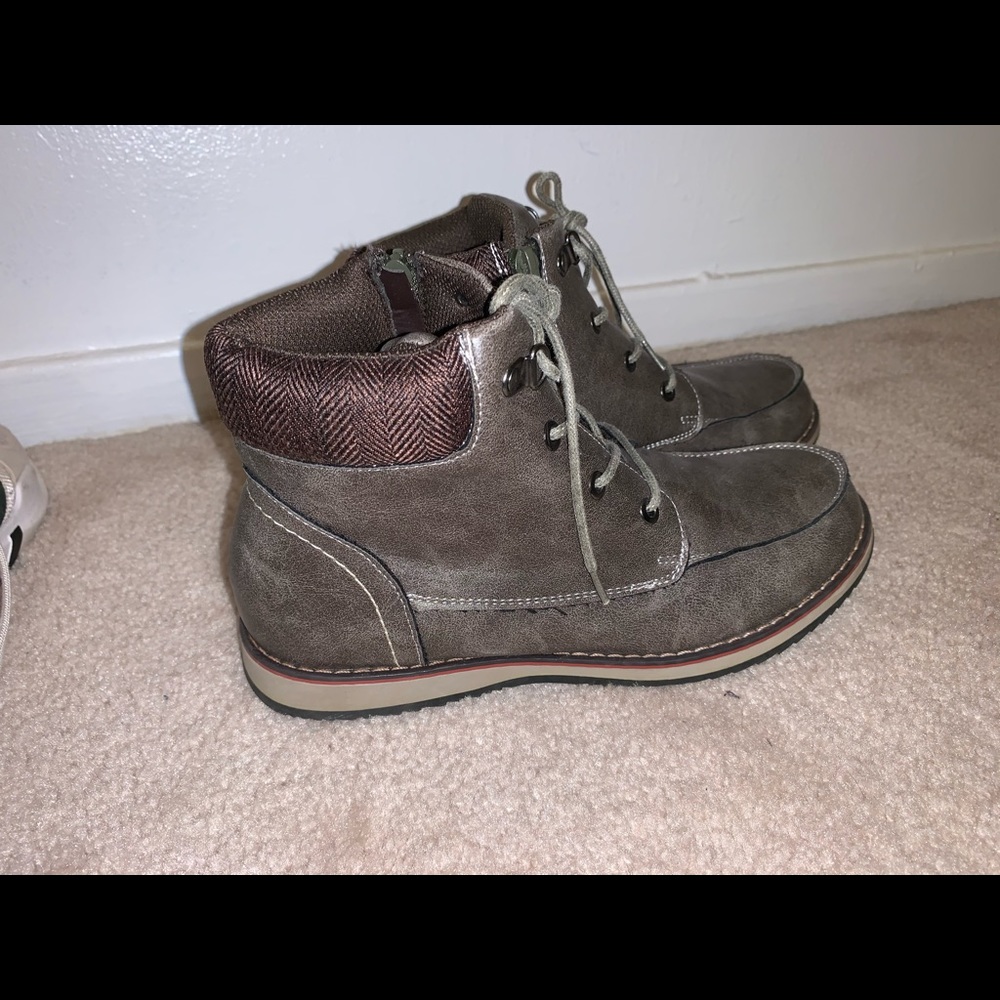 STEVE MADDEN BOYS BOOTS